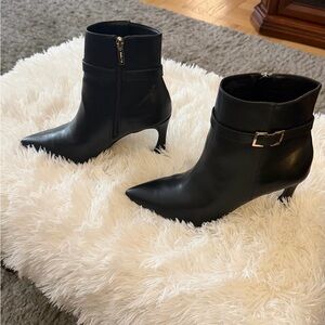 Unisa Elegant Pointy Toe Black Heeled Boots
